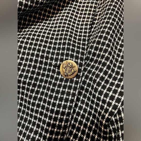 Unknown Brand Oversized Blazer- Size Large, Lightweight, 3/4 Sleeves - Picture 5 of 8